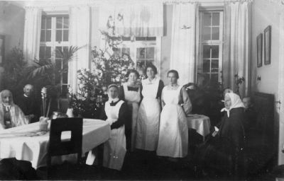 Jul på sjukhus
Nyckelord: Julgran