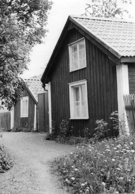 2 små stugor

