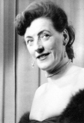 Porträtt av kvinna
Edith Tjernström f. Löfstrand
