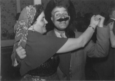 Maskeradbal
Nyckelord: Maskeraddräkt