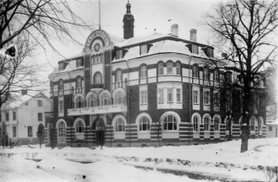 Byggnad.
Nyckelord: Byggnadsstil Vinter