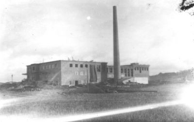 Byggnad.
Nyckelord: Skorsten