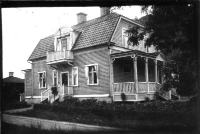 Byggnad.
Nyckelord: Veranda Balkong