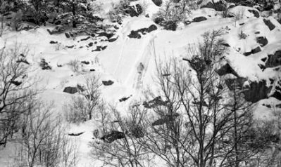 Skidåkare i naturen
Nyckelord: Snö