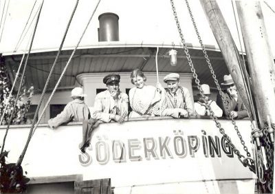 Kommandobrygga på passagerarbåt
Nyckelord: Ångbåt Skeppare