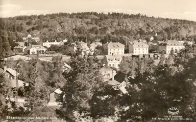 Stadsvy från berg
