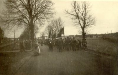 Demonstrationståg
Nyckelord: Fana