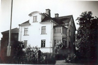 Vitputsad villa
