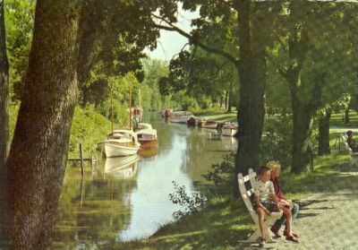 Fritidsbåtar i vattendrag
