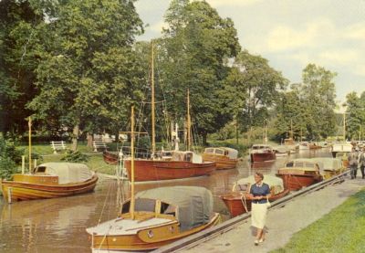 Fritidsbåtar i vattendrag
