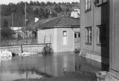 Översvämmad innergård
