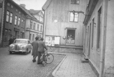 Gatuvy med biltrafik
Keywords: Bil Cykel