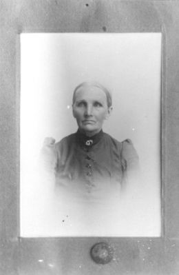 Porträtt på kvinna.
Nyckelord: Porträtt