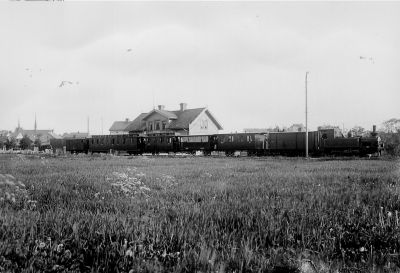 Persontåg med ånglok
Nyckelord: Tåg Ånglok