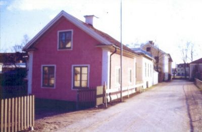 Bebyggelse längs gata
